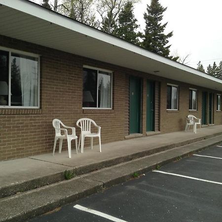 Capri Motel Макино Сити Екстериор снимка