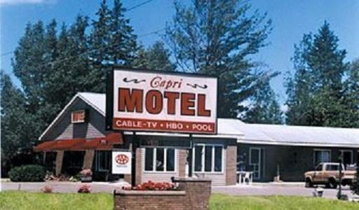 Capri Motel Макино Сити Екстериор снимка