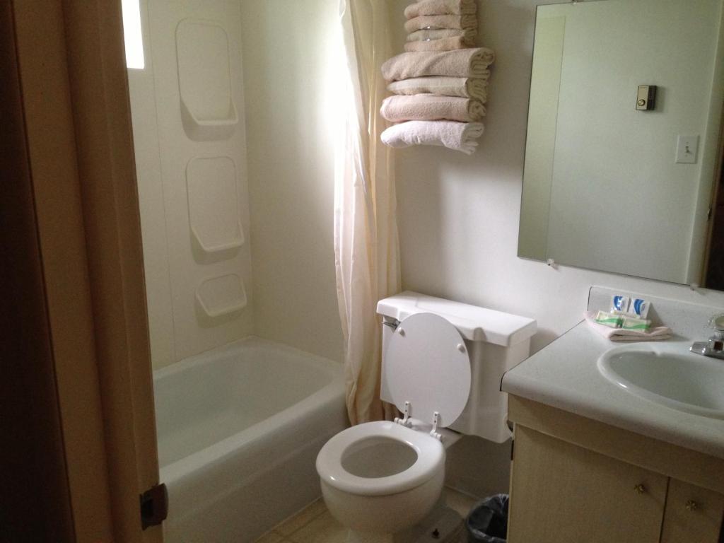Capri Motel Макино Сити Стая снимка