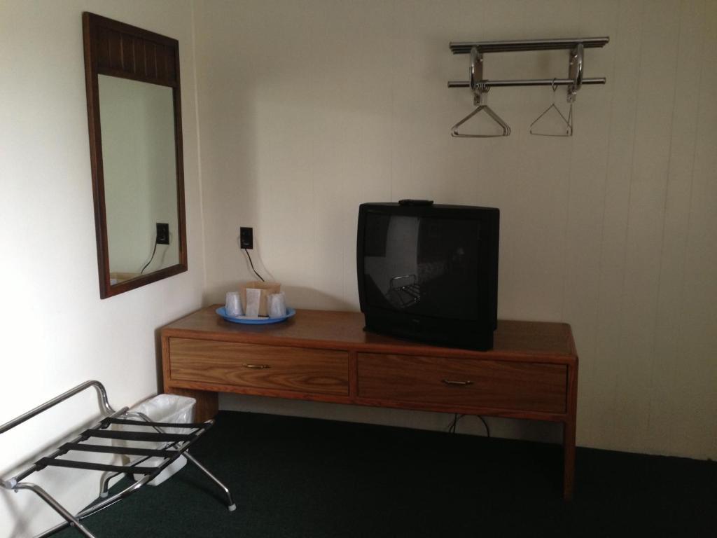 Capri Motel Макино Сити Стая снимка